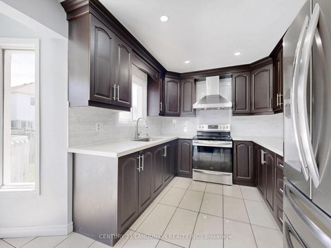 Photo 13 at 25 Bemerton Court, Milliken, Toronto