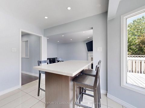 Photo 17 at 25 Bemerton Court, Milliken, Toronto