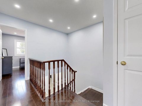 Photo 21 at 25 Bemerton Court, Milliken, Toronto