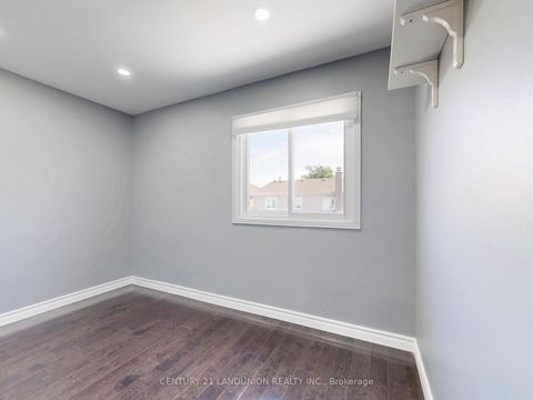 Photo 22 at 25 Bemerton Court, Milliken, Toronto