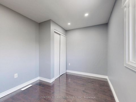 Photo 23 at 25 Bemerton Court, Milliken, Toronto