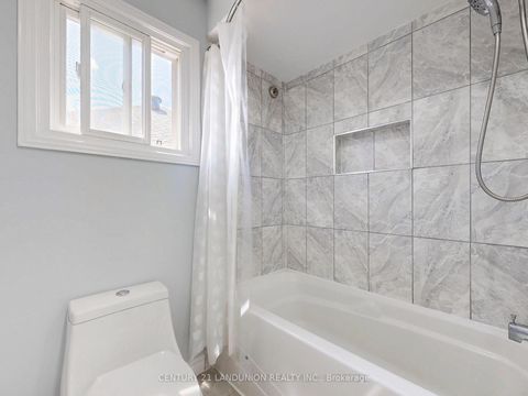 Photo 33 at 25 Bemerton Court, Milliken, Toronto
