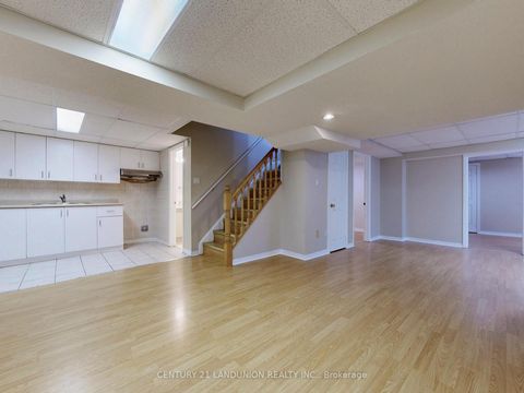 Photo 34 at 25 Bemerton Court, Milliken, Toronto
