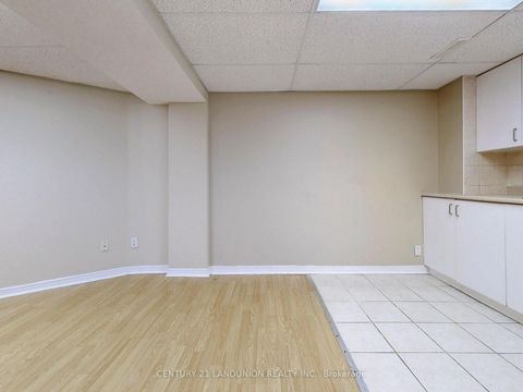 Photo 38 at 25 Bemerton Court, Milliken, Toronto