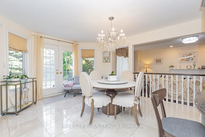 Photo 8 at 1 Elderwood Drive, Bayview Hill, Richmond Hill