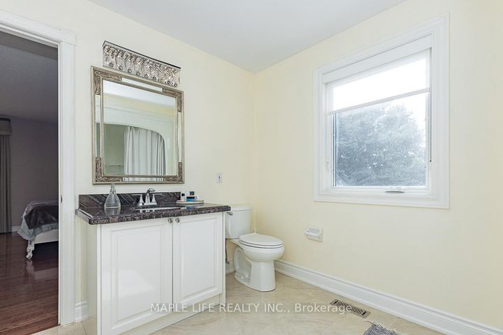 Photo 16 at 1 Elderwood Drive, Bayview Hill, Richmond Hill