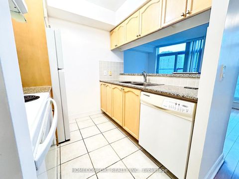 Photo 4 at 823 - 238 Bonis Avenue, Sullivan, Toronto