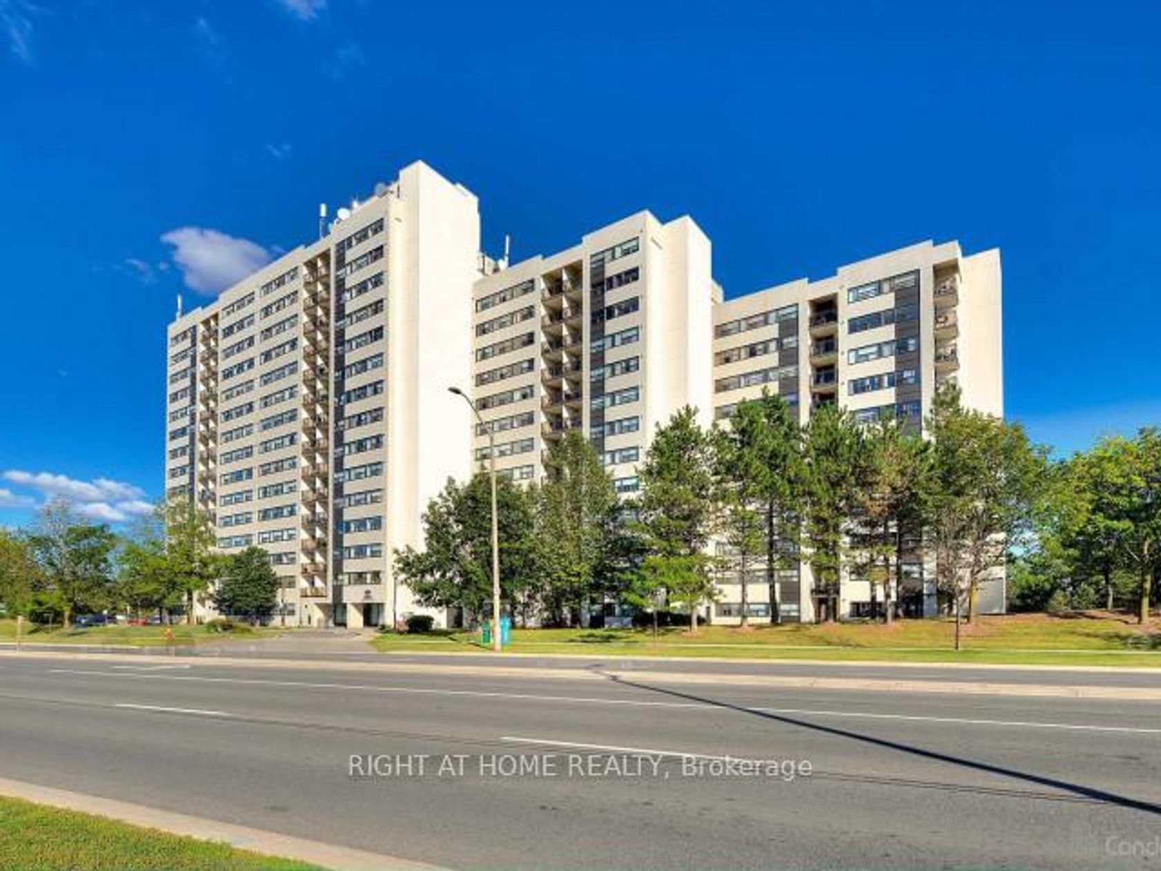 911 - 2900 Battleford Road, Meadowvale, Mississauga 