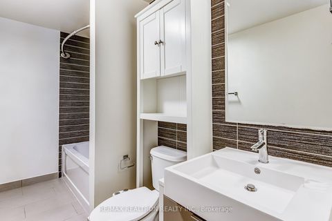 Photo 18 at 449 - 5 Hanna Avenue, Niagara, Toronto