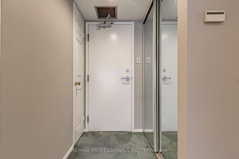 Photo 3 at 405 - 705 King Street W, Niagara, Toronto