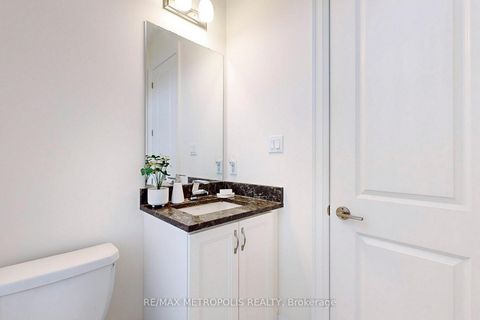 Photo 12 at 100 Ballantyne Boulevard, Vellore Village, Vaughan