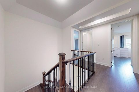 Photo 15 at 100 Ballantyne Boulevard, Vellore Village, Vaughan