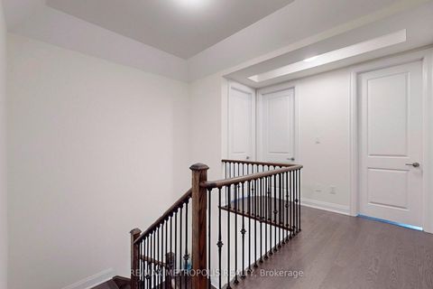 Photo 17 at 100 Ballantyne Boulevard, Vellore Village, Vaughan
