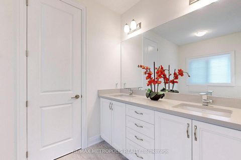 Photo 24 at 100 Ballantyne Boulevard, Vellore Village, Vaughan
