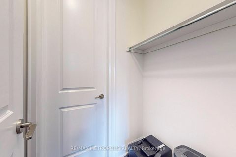 Photo 29 at 100 Ballantyne Boulevard, Vellore Village, Vaughan
