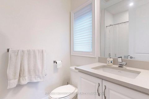 Photo 30 at 100 Ballantyne Boulevard, Vellore Village, Vaughan