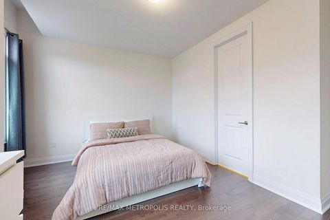Photo 33 at 100 Ballantyne Boulevard, Vellore Village, Vaughan