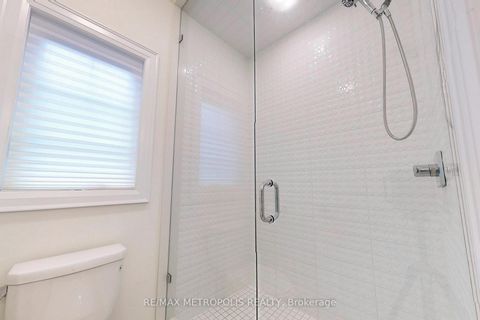 Photo 36 at 100 Ballantyne Boulevard, Vellore Village, Vaughan