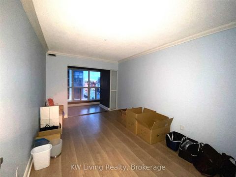 Photo 7 at 411 - 28 Hollywood Avenue, Willowdale East, Toronto
