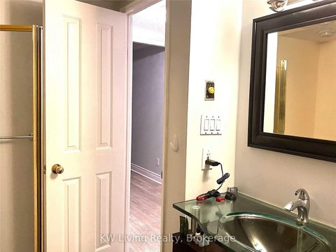 Photo 10 at 411 - 28 Hollywood Avenue, Willowdale East, Toronto