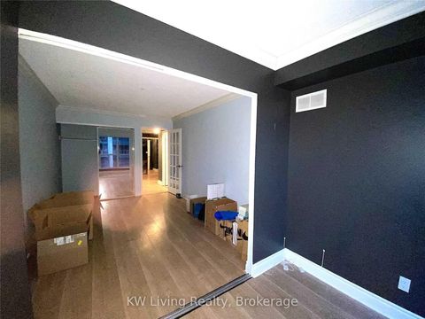 Photo 14 at 411 - 28 Hollywood Avenue, Willowdale East, Toronto