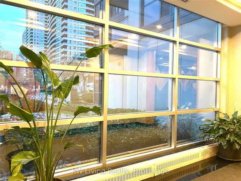 Photo 21 at 411 - 28 Hollywood Avenue, Willowdale East, Toronto