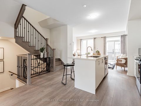 Photo 5 at 25 Origin Way, Patterson, Vaughan