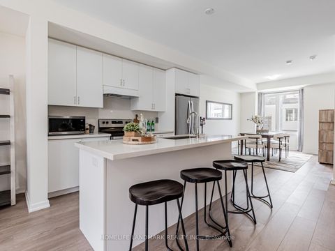 Photo 7 at 25 Origin Way, Patterson, Vaughan