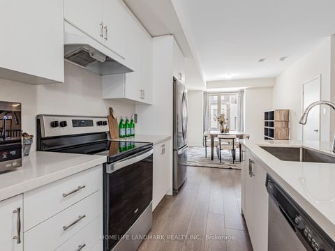 Photo 8 at 25 Origin Way, Patterson, Vaughan