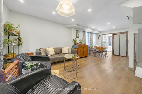 Photo 11 at 21 Dundonald Street, Yonge Corridor, Toronto