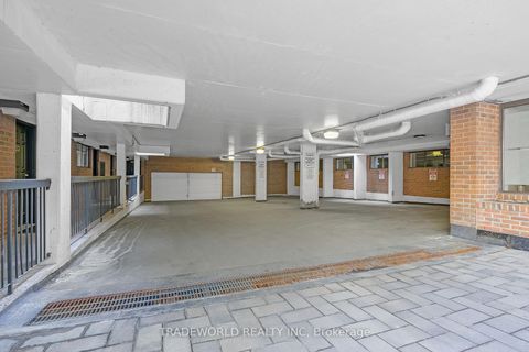 Photo 37 at 21 Dundonald Street, Yonge Corridor, Toronto