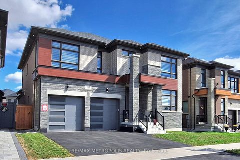 Photo 2 at 163 Ballantyne Boulevard, Vellore Village, Vaughan