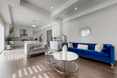 Photo 6 at 163 Ballantyne Boulevard, Vellore Village, Vaughan