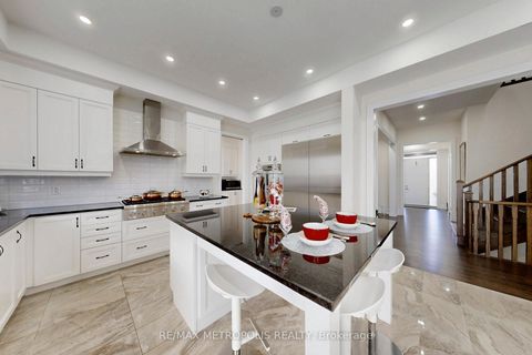 Photo 12 at 163 Ballantyne Boulevard, Vellore Village, Vaughan