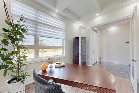 Photo 19 at 163 Ballantyne Boulevard, Vellore Village, Vaughan