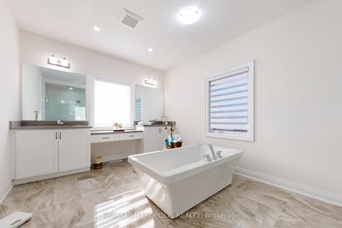 Photo 30 at 163 Ballantyne Boulevard, Vellore Village, Vaughan