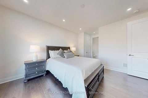 Photo 36 at 163 Ballantyne Boulevard, Vellore Village, Vaughan