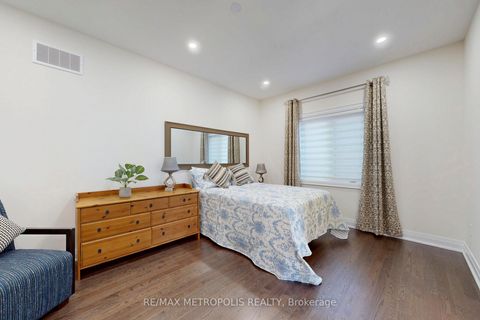Photo 40 at 163 Ballantyne Boulevard, Vellore Village, Vaughan