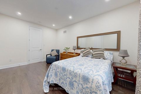 Photo 42 at 163 Ballantyne Boulevard, Vellore Village, Vaughan