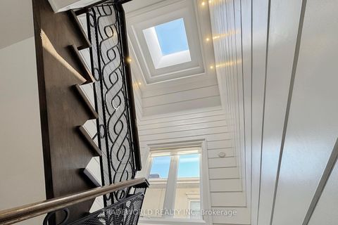 Photo 18 at 122 Parkview Avenue, Willowdale East, Toronto