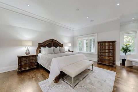 Photo 21 at 122 Parkview Avenue, Willowdale East, Toronto