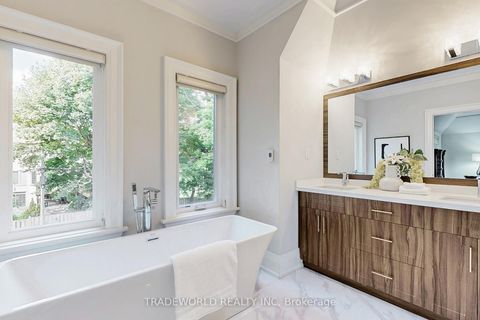 Photo 23 at 122 Parkview Avenue, Willowdale East, Toronto