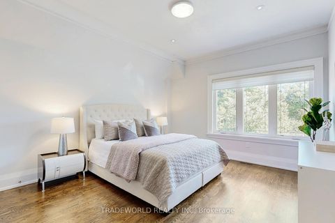 Photo 28 at 122 Parkview Avenue, Willowdale East, Toronto