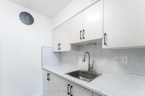 Photo 12 at 611 - 940 Caledonia Road, Glen Park, Toronto
