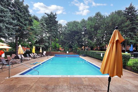 Photo 24 at 901 - 7601 Bathurst Street, Yorkhill, Vaughan
