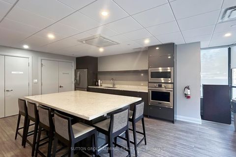 Photo 29 at 901 - 7601 Bathurst Street, Yorkhill, Vaughan