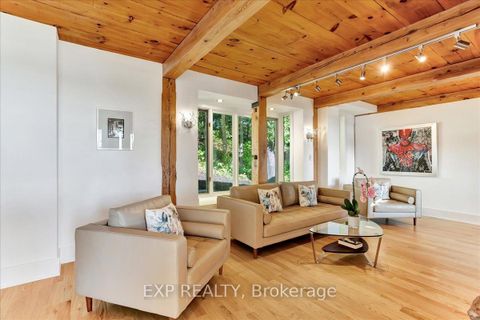 Photo 5 at 11 Crestwood Drive, North Shore, Barrie