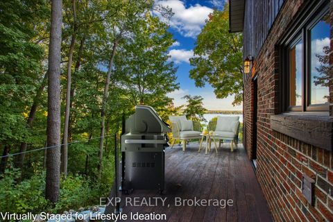 Photo 11 at 11 Crestwood Drive, North Shore, Barrie