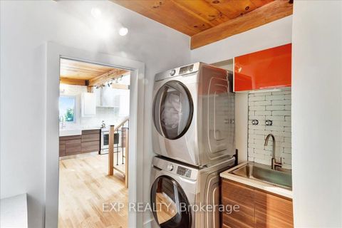 Photo 15 at 11 Crestwood Drive, North Shore, Barrie