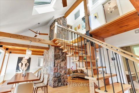 Photo 17 at 11 Crestwood Drive, North Shore, Barrie